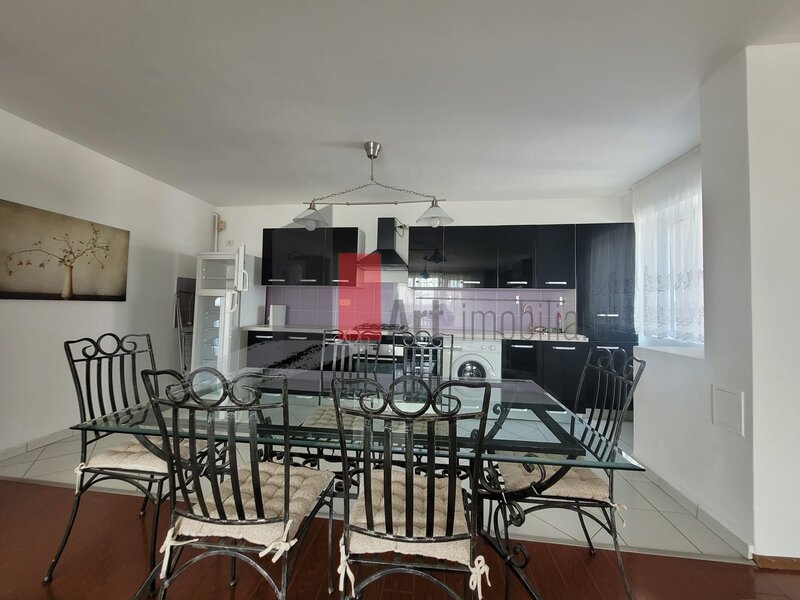 Bucurestii Noi, Jiului, apartament cu doua camere de inchiriat, cu centrala.