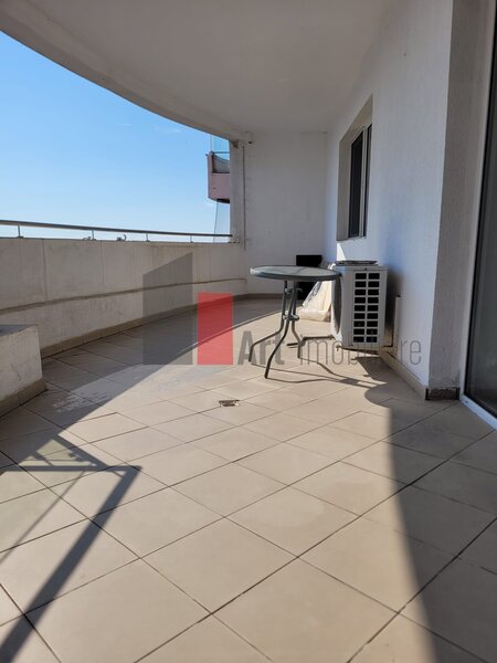 Bucurestii Noi, Jiului, apartament cu doua camere de inchiriat, cu centrala.